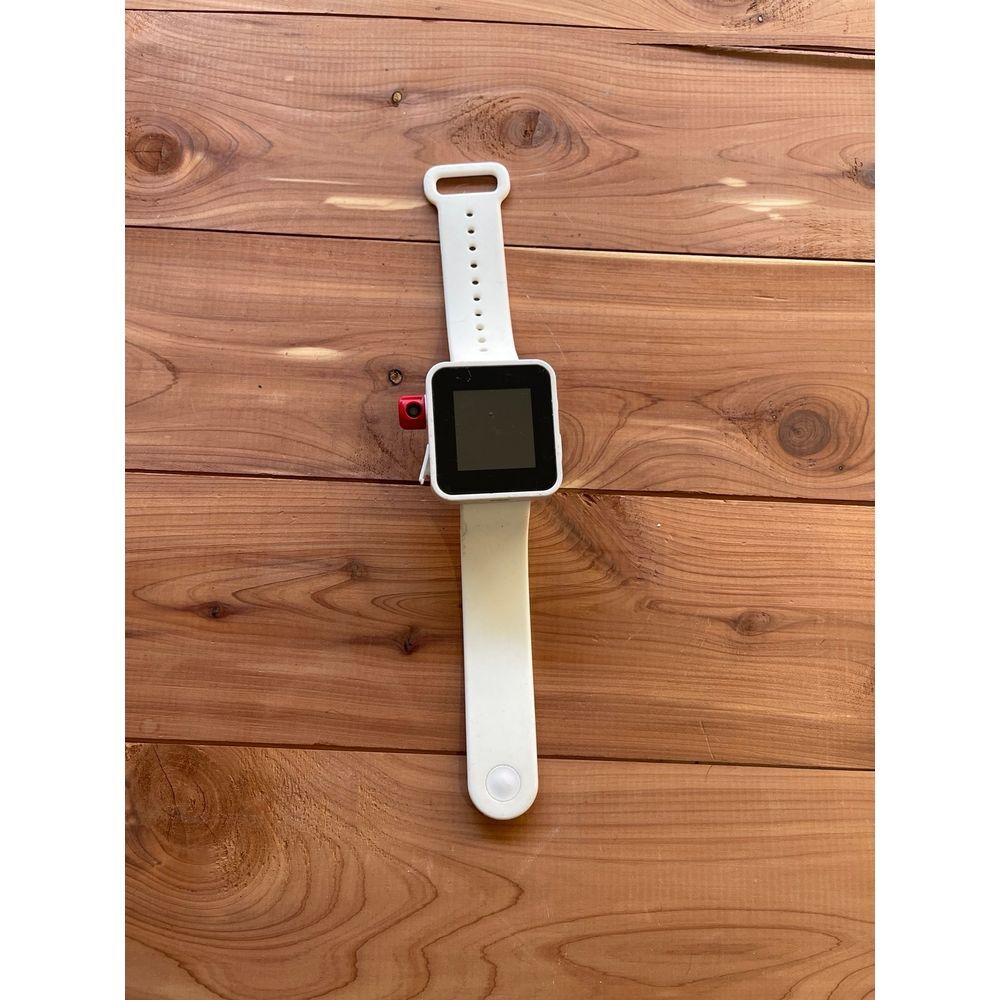 FAO Schwarz Social‎ Star Selfie Watch in White